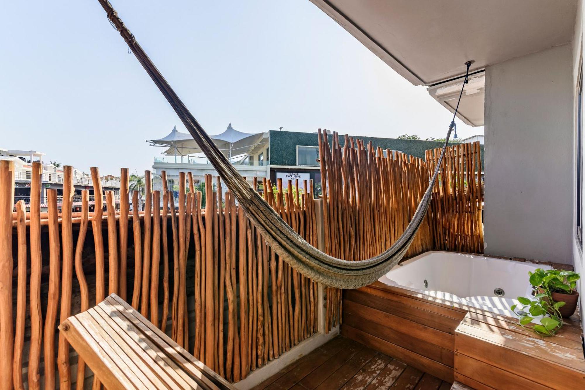 Caribbean Paradise Hotel & Spa - 5Th Avenue ปลายาเดลการ์เมน ภายนอก รูปภาพ